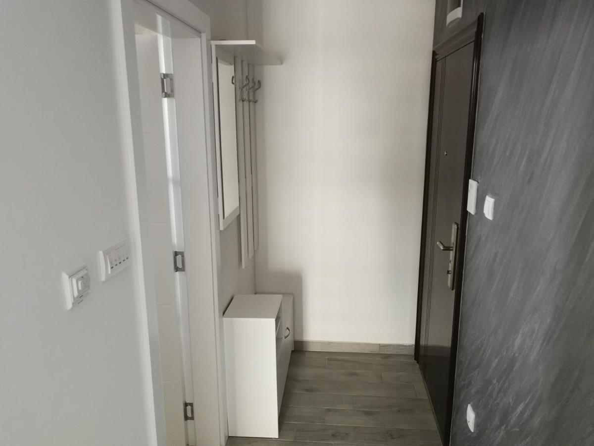 Danica Apartment Sremska Mitrovica Exterior foto